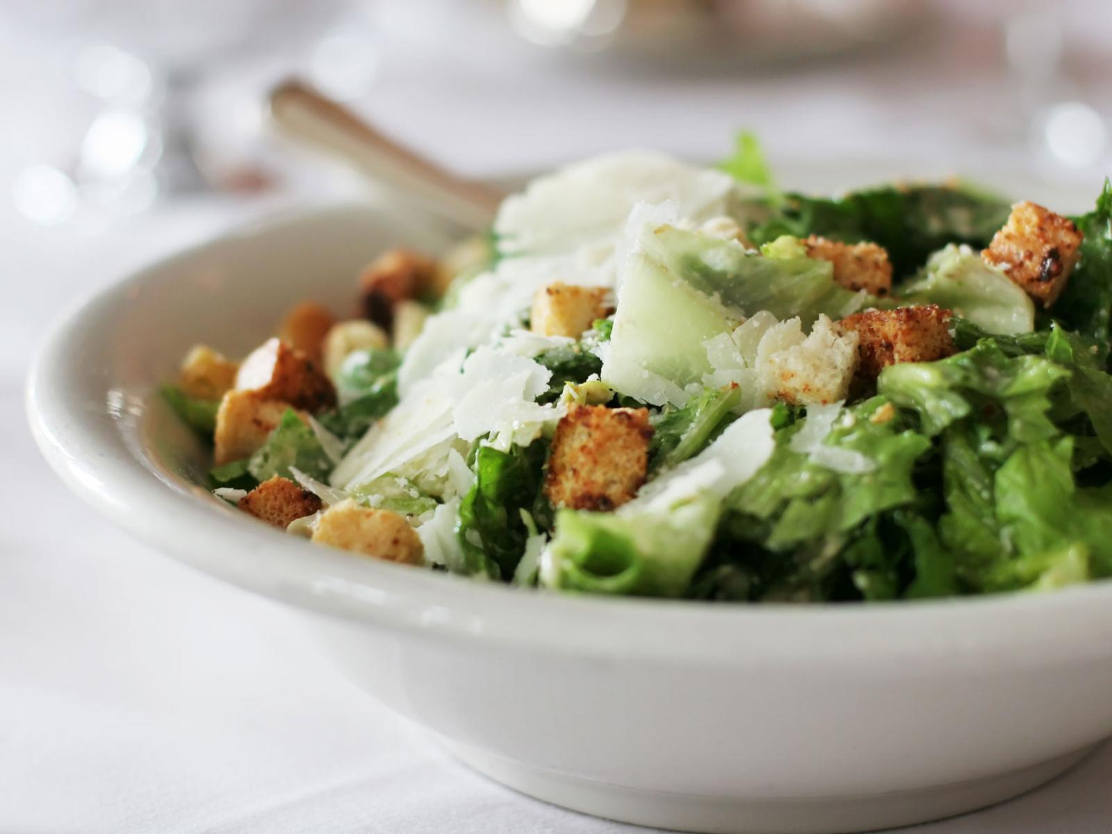Creamy Caesar Salad Dressing - Sauce à salade césar crémeuse